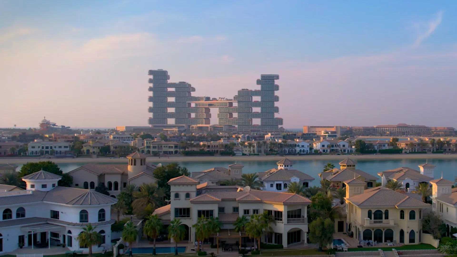 Palm Jumeirah Property Investment Guide 2026: Villas, Apartments and Returns